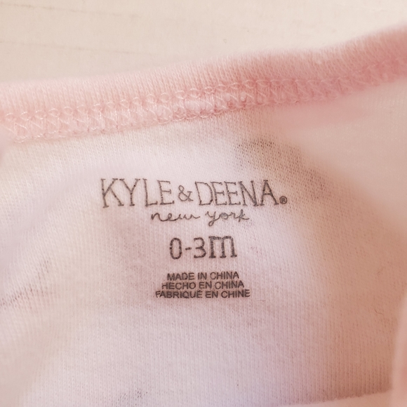 Newborn/0-3 mth onesies bundle - Picture 5 of 8